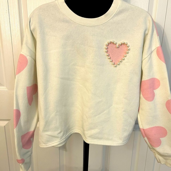 luxxe fleece Tops - Cropped Pearl Heart Sweatshirt!